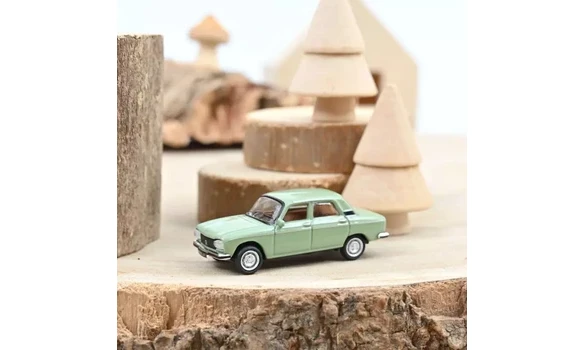 Peugeot 304 1977 Vert Doré métallisé 1/8