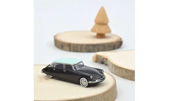 Citroën DS19 1958 Noir 1/87