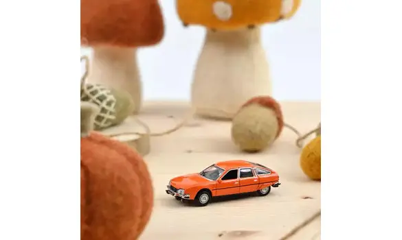 Citroën CX 2400 GTi Mandarine 1977 1/87