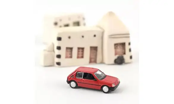 Peugeot 205 XR 1985 Rouge Vallelunga 1/8